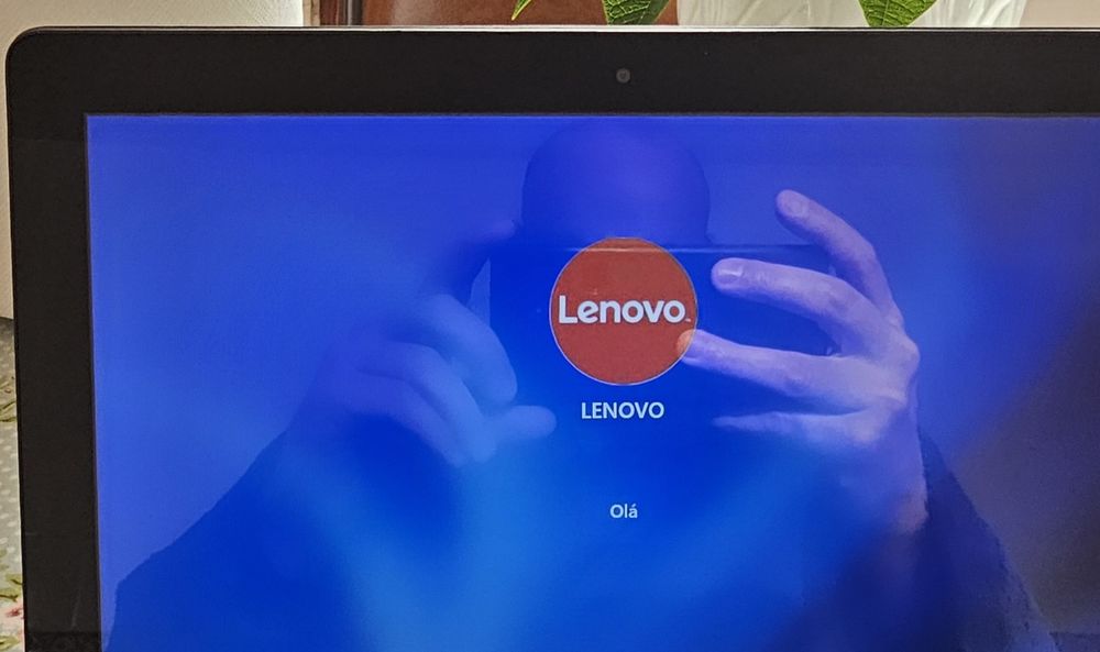 Portátil Lenovo Yoga
