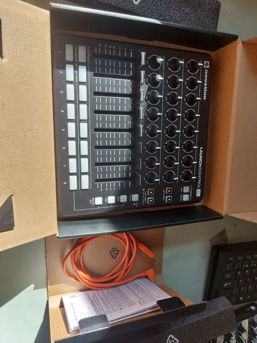 Novation Launchcontrol XL - controlador midi usado apenas uma vez