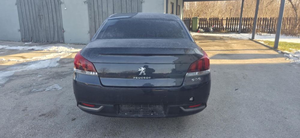 Peugeot 508 lampa lewy lub prawy tyl lift sedan