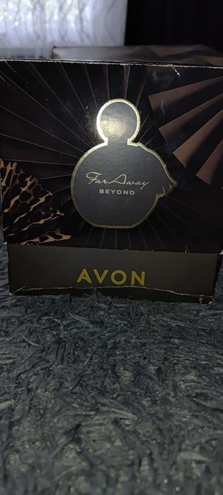 Far away beyond + lotion Avon