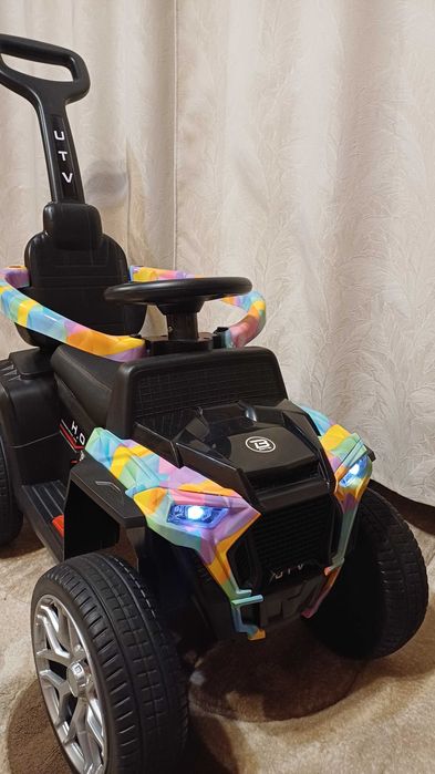 Каталка-толокар з батьківською ручкою (музика, світло, USB, bluetooth)