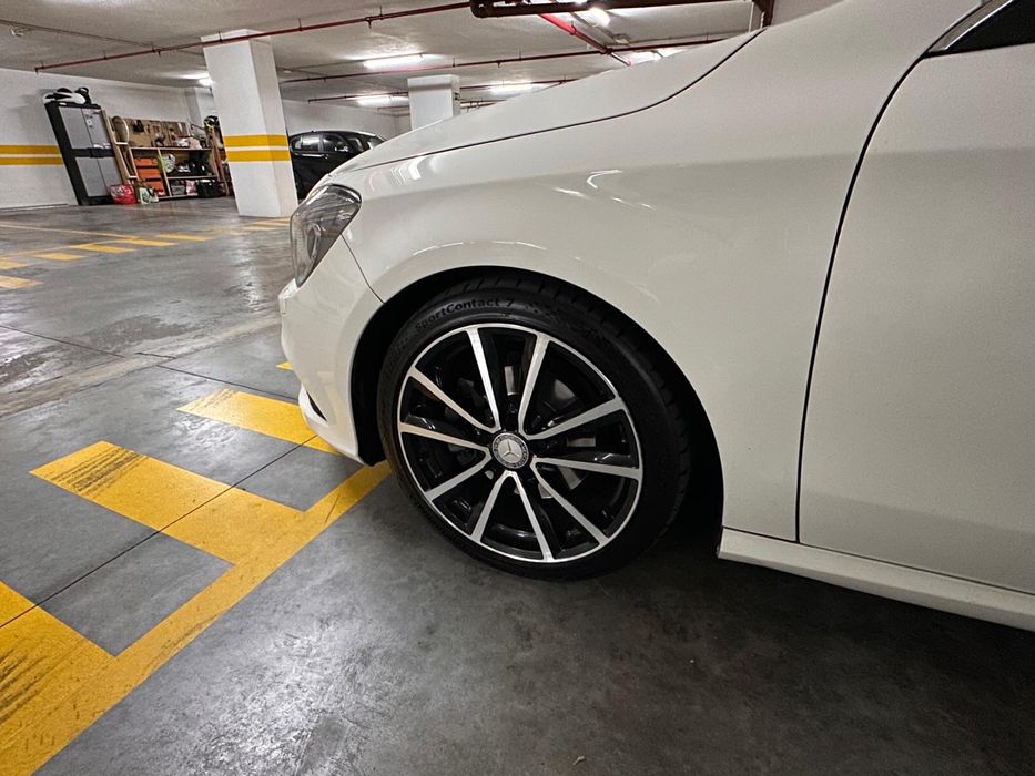 Mercedes CLA 220 CDI 7G-TRONIC (imaculado com revisões Mercedes)