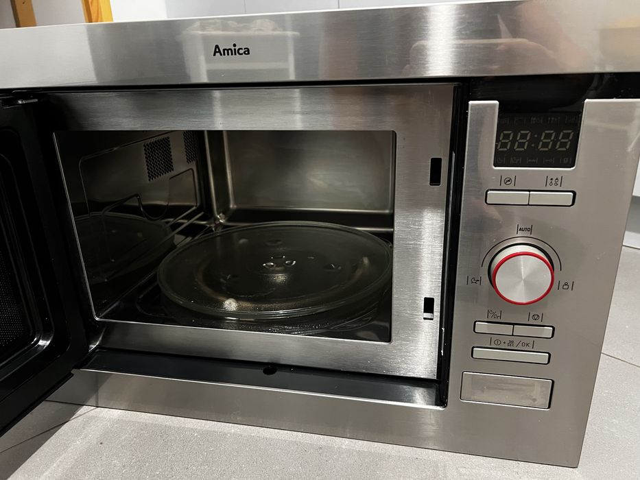 Mikrofala do zabudowy Amica