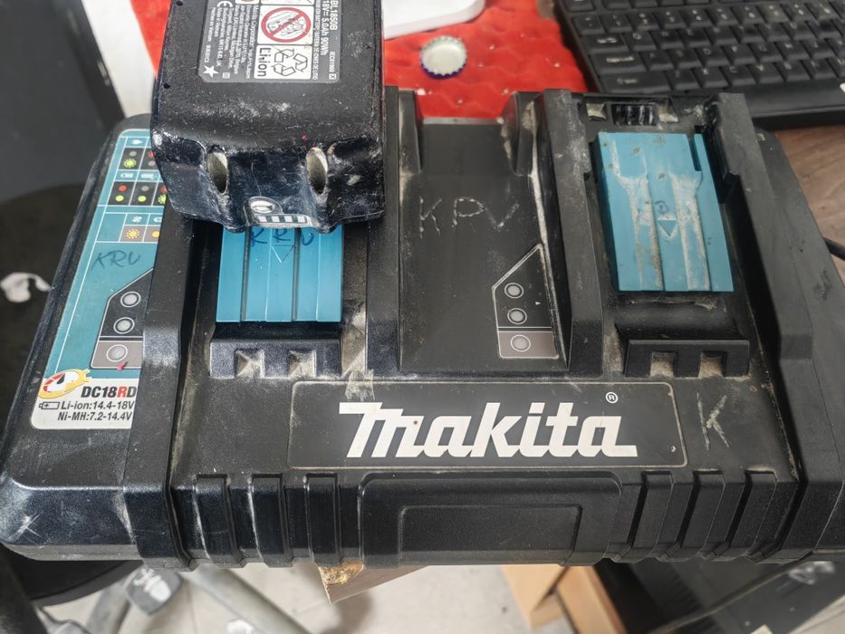 Ładowarka Makita 2 stacje + bateria