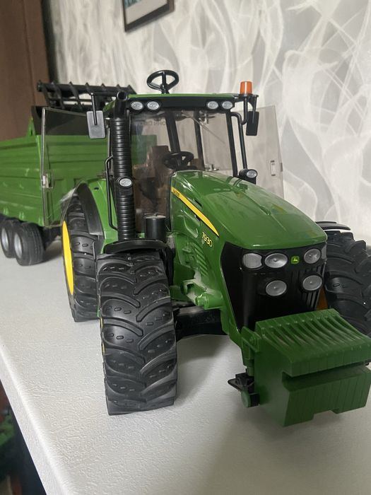 Продам комбайн John Deere T670  далі а описі
