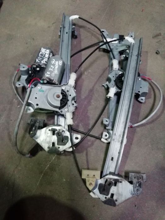 Elevador de vidro - Nissan Primera P11 ( 2001 )