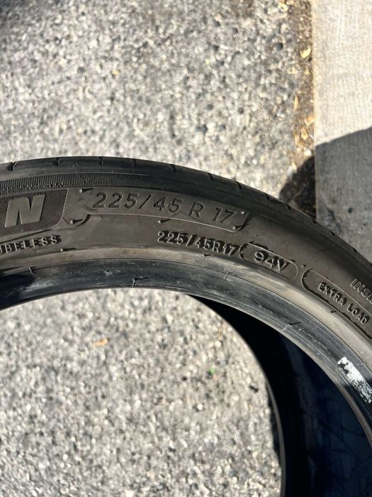 225/45/17 Michelin 2 pneus