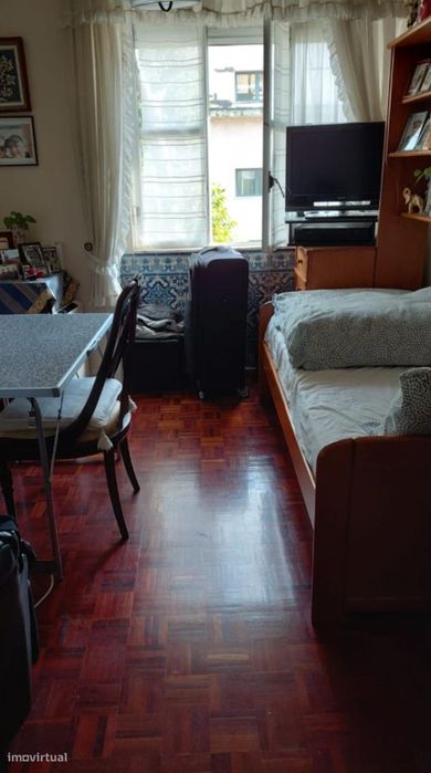 Quarto - localizado em Penha de França Lisbon