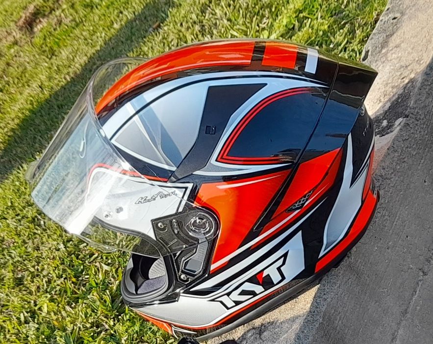 Capacete kyt fechado