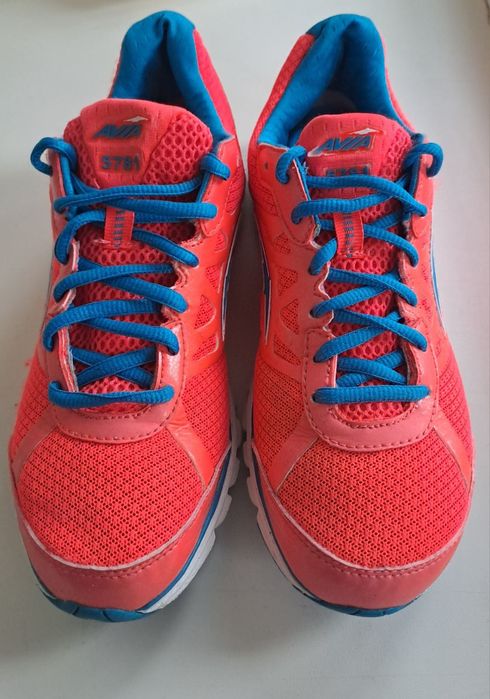 Яскраві кросівки AVIA 5781, 38 розмір