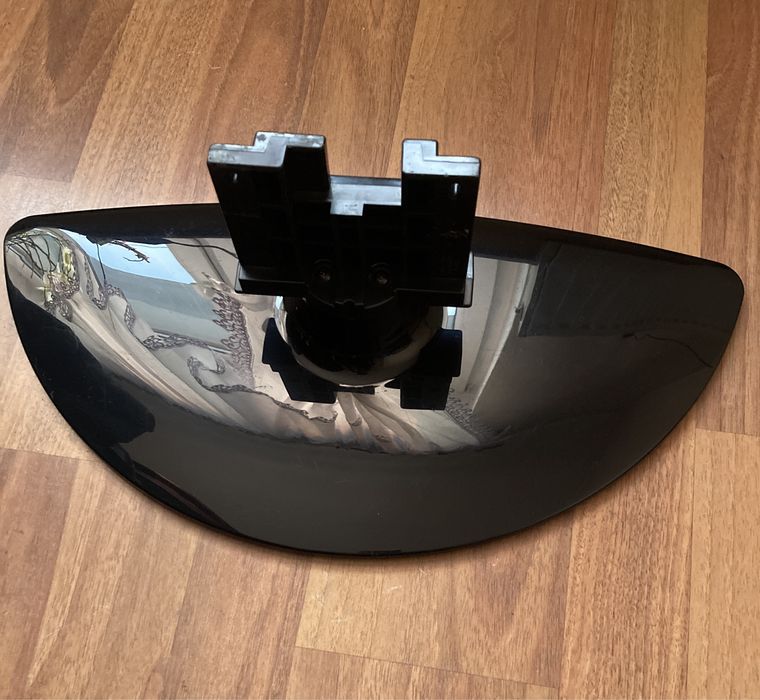 Stojak,stopa telewizora LG 32” MGJ406209