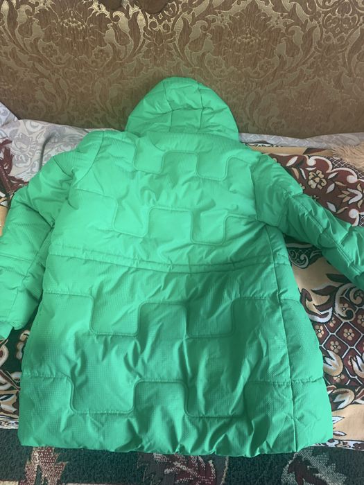 Зимова куртка для дівчинки