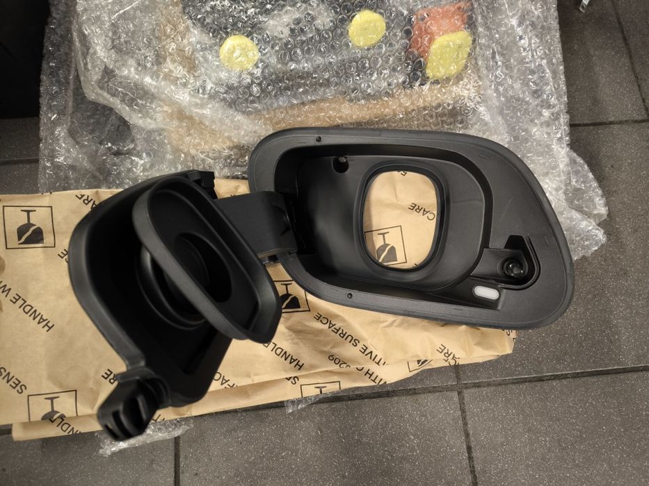 Заміна порта CCS Combo 2 GBT Київ Volkswagen ID