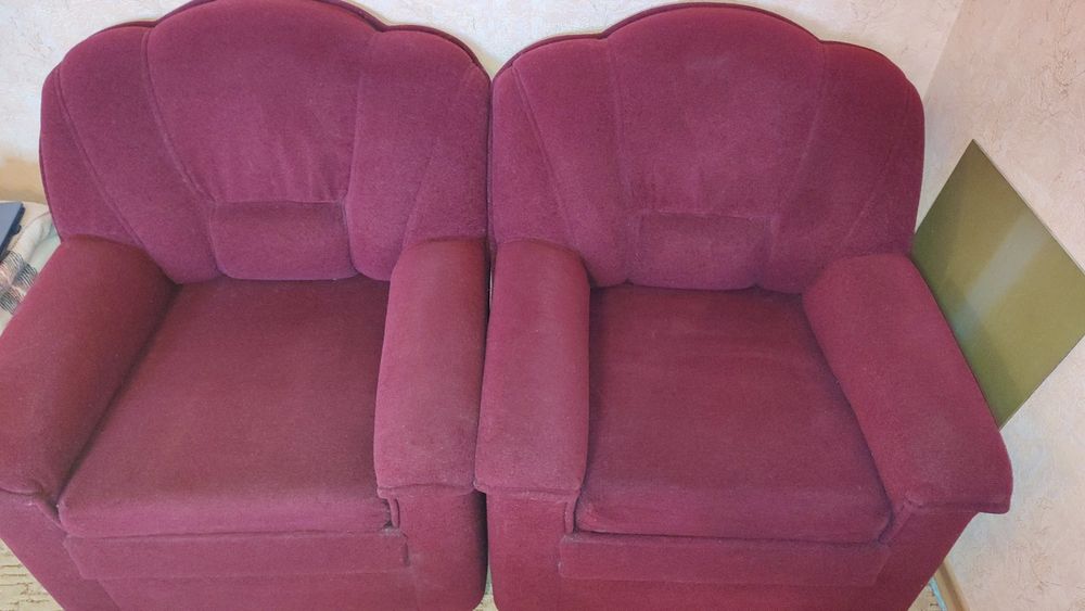 Диван угловий 260/110 і два крісла