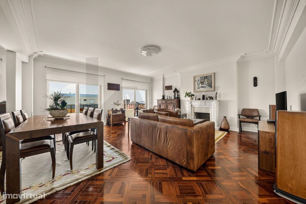 Apartamento  no Coração da Baixa de Setúbal com Vista Rio