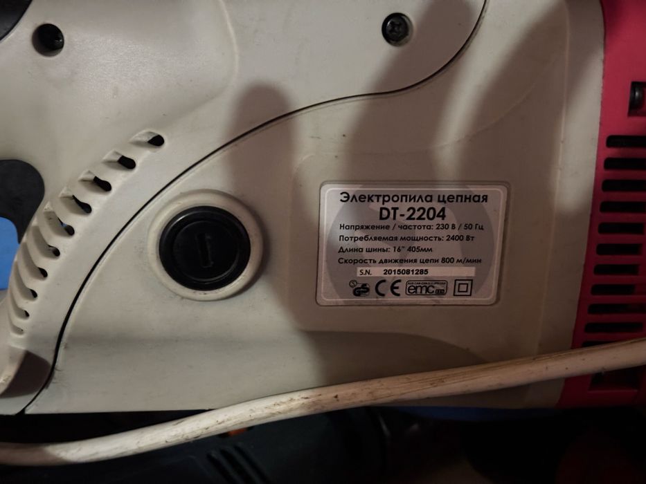 Цепна єлектропилка у доброму стані