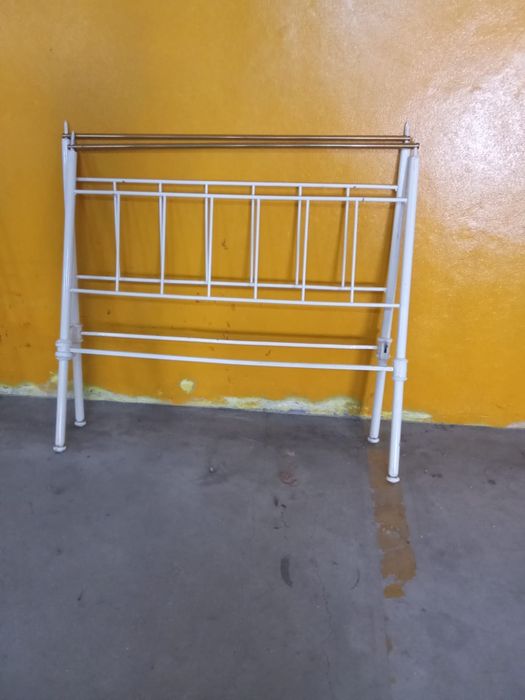 Camas de ferro antigas renovadas