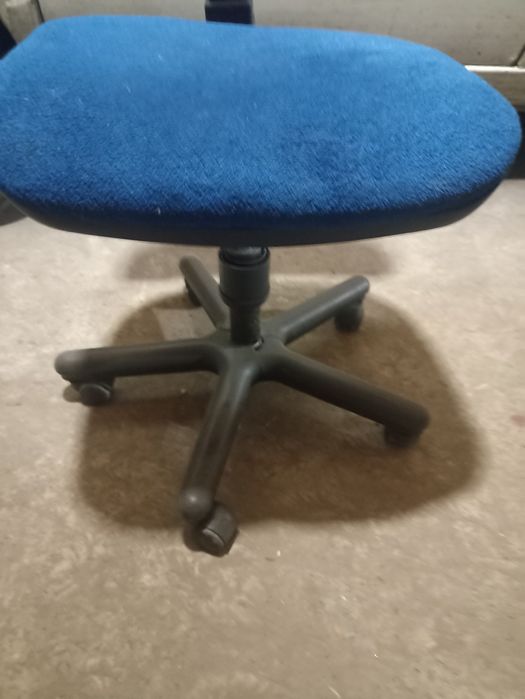 Продам крісло комп'ютерне