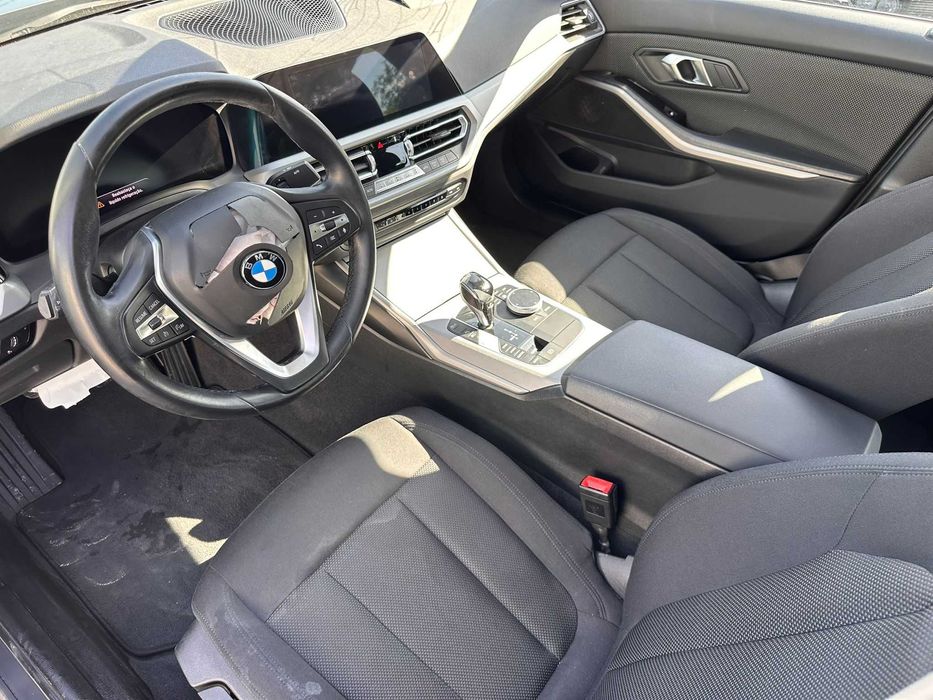 BMW 330 e Plug-in-Hybrid 292 cv  215 kW de 2019 Salvado