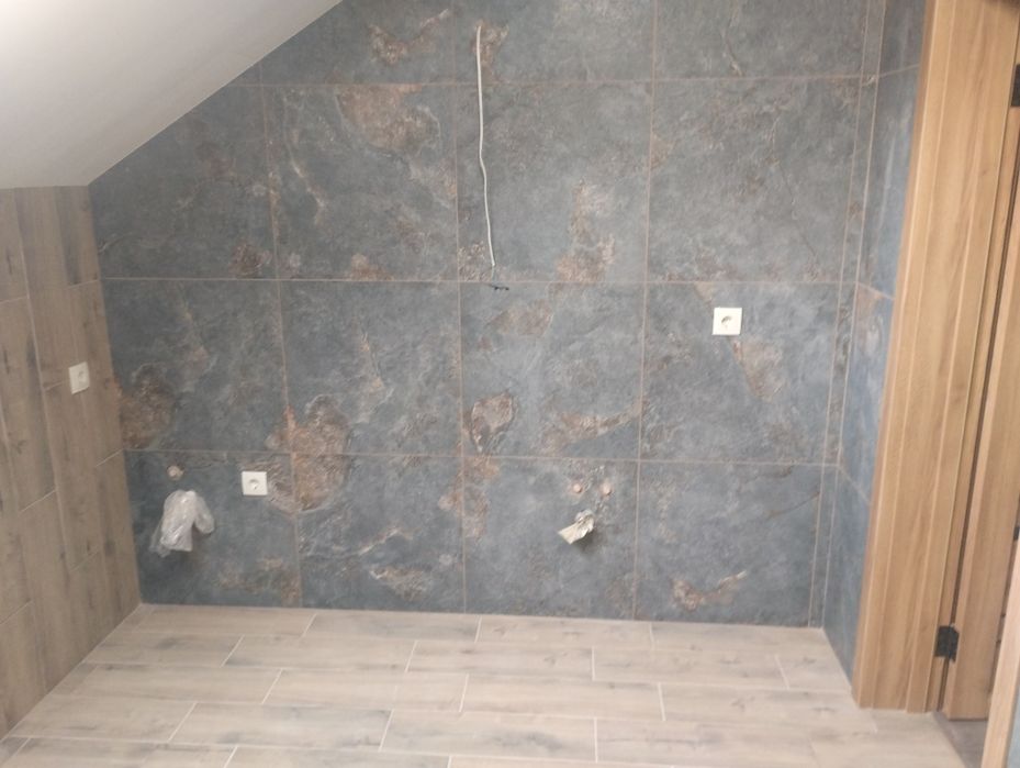 Котедж 3 кімнати, власне подвір'ям, закрита територія