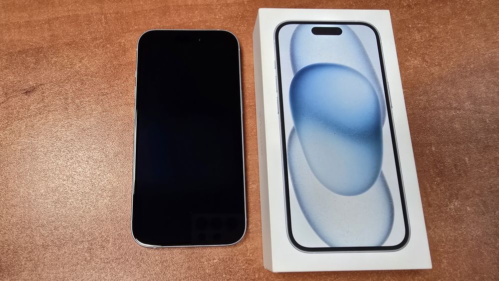 iPhone 15 128GB niebieski, stan bdb