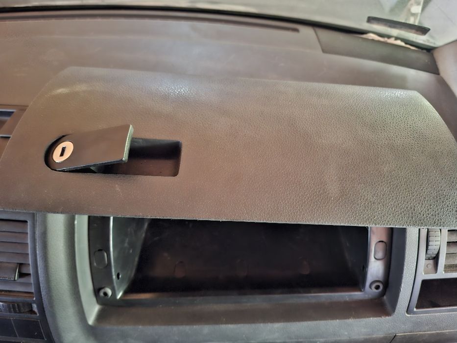 VW T5 Schowek Gwarancja Wysyłka