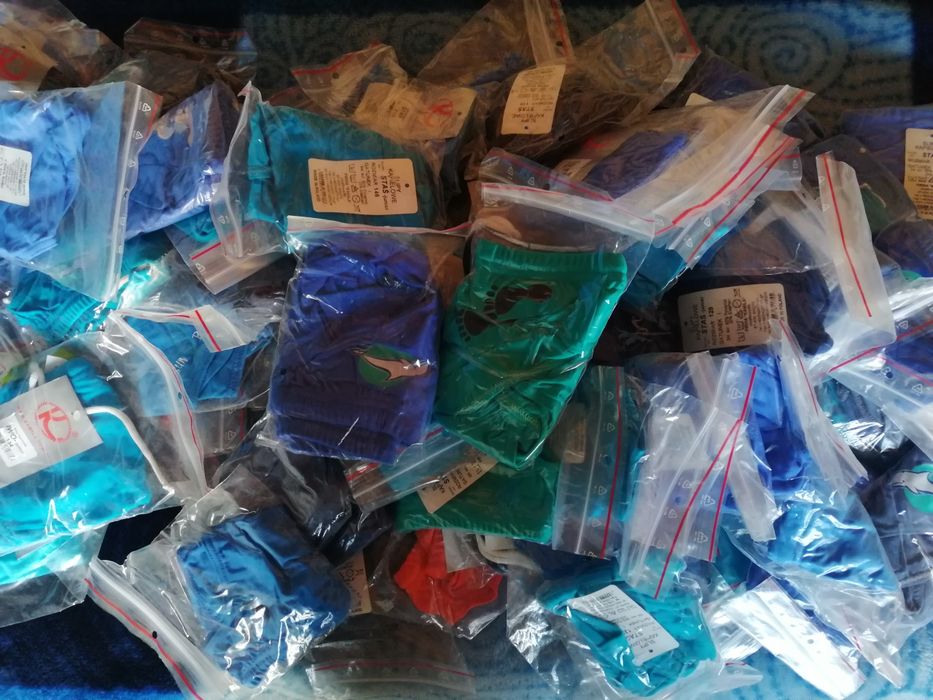 Slipki kąpielowe nowe z metką