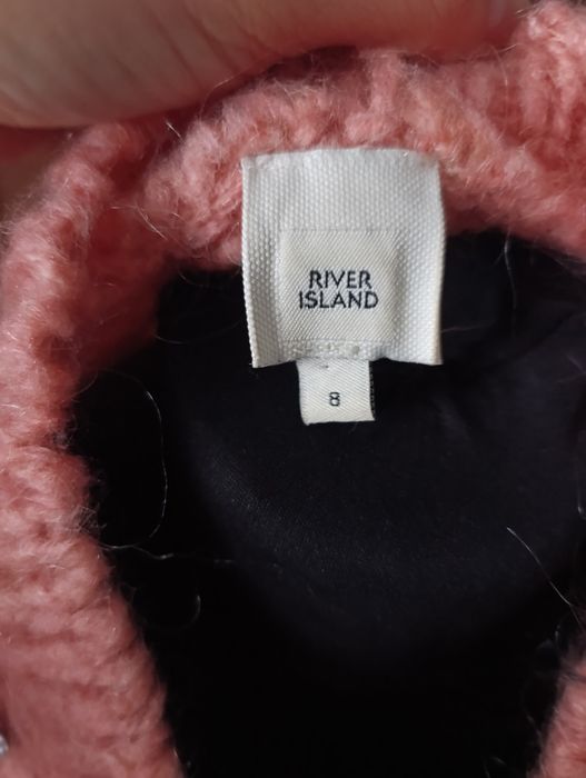 Sweter z koralikami