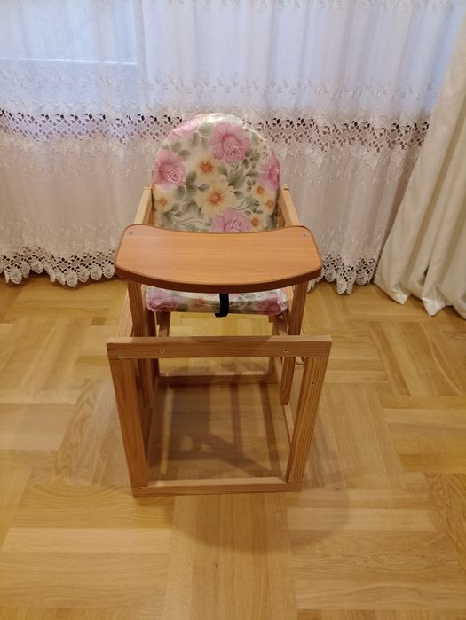 Стільчик для годування дерев'яний