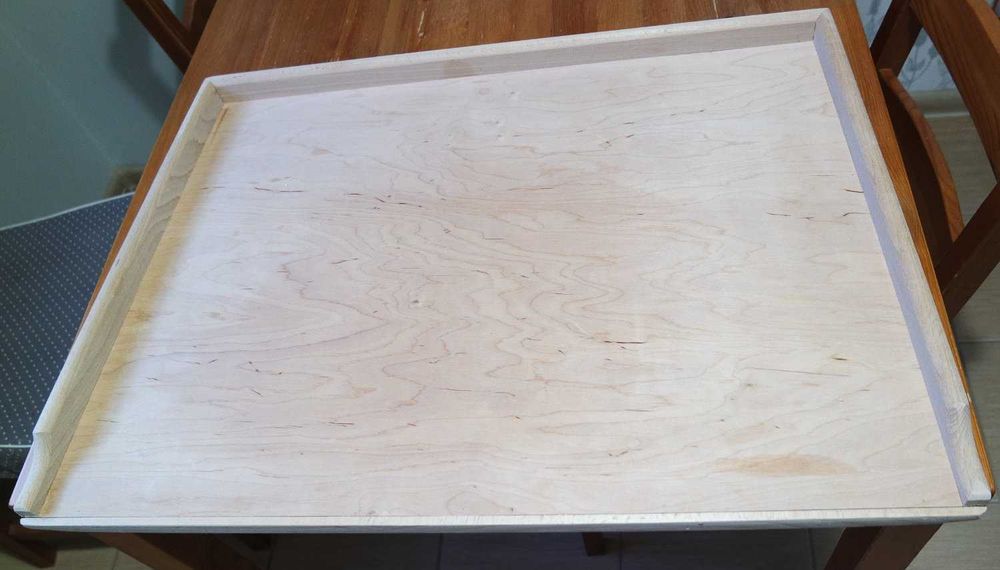 Stolnica drewniana 67x49 cm