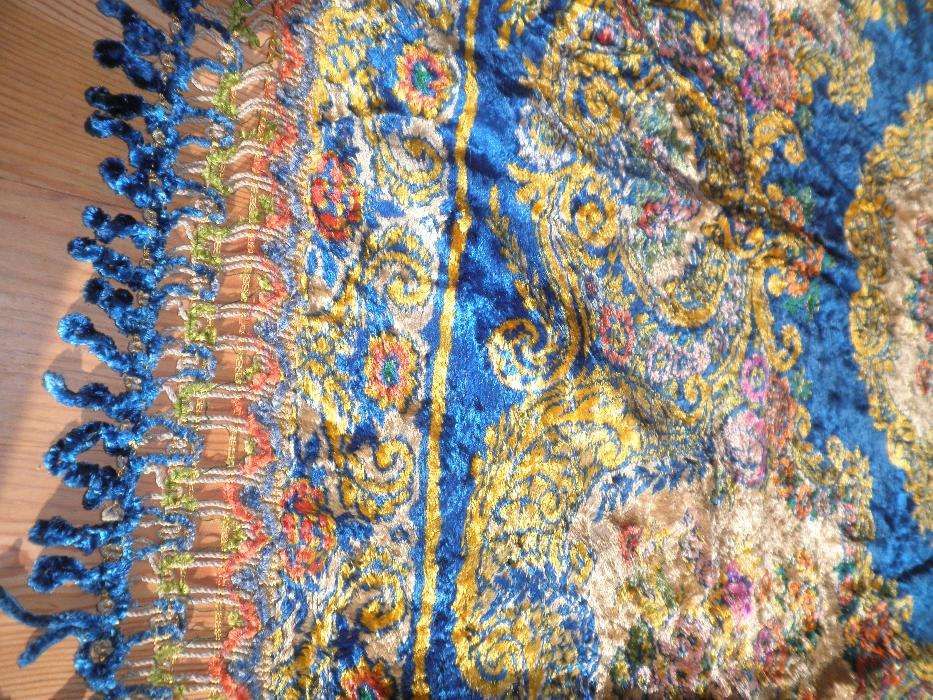 colcha muito antiga e rara