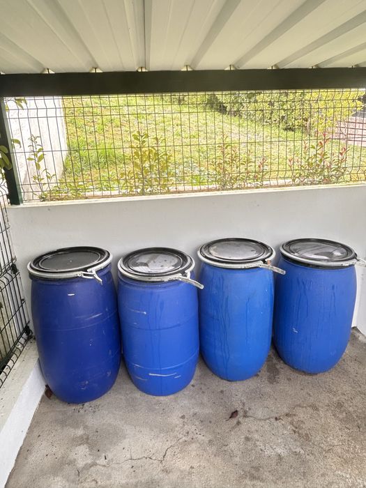 6 Barris de 120 Litros
