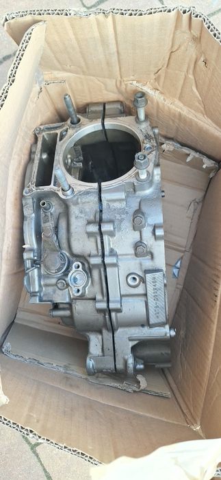 Kartery ćwiartki połówki silnika yamaha xt 600 3tb 2kf