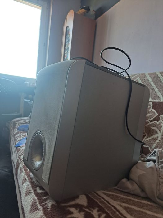 Subwoofer basowy