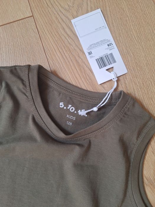 R 128 t-shirty 5 10 15 spodenki coccodrillo