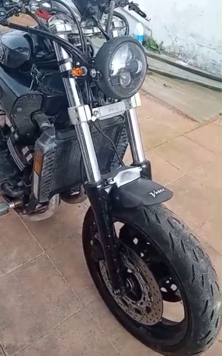 Yamaha VMAX , preço negociável