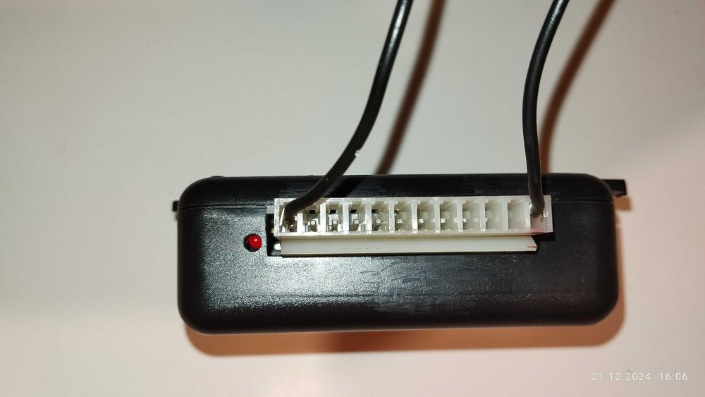 GPS трекер для авто