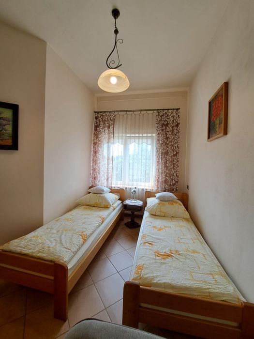 Pokoje gościnne z łazienkami i aneksem kuchennym Zwierzyniec Roztocze