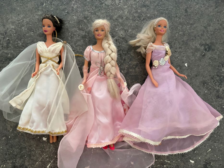 Barbies/ ken shellys etc…originais