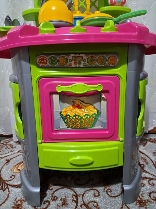 Кухня. Дитяча кухня.