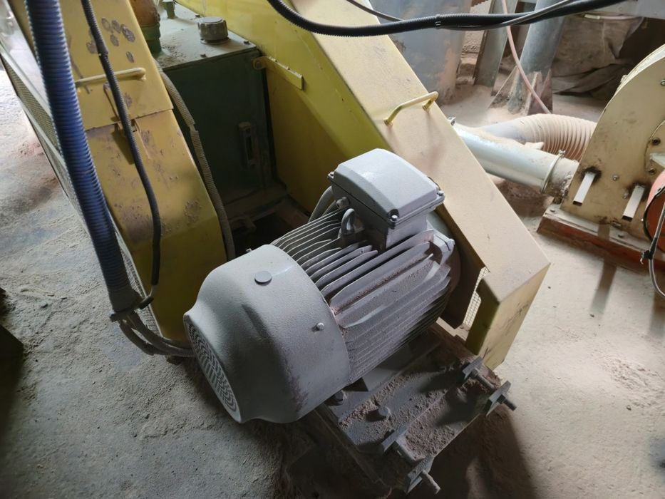 Pelleciarka Brykieciarka Wektor Toruń BT 60