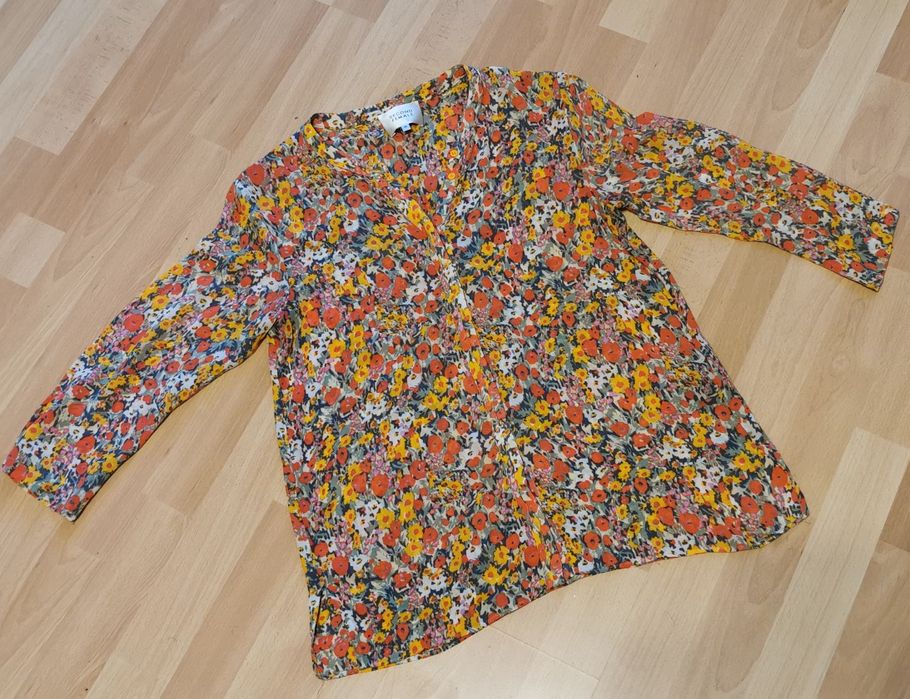 Piękna kwiecista bluzka Second Female - Roz. M. 100% Wiskoza