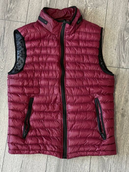 Пухова жилетка чоловіча