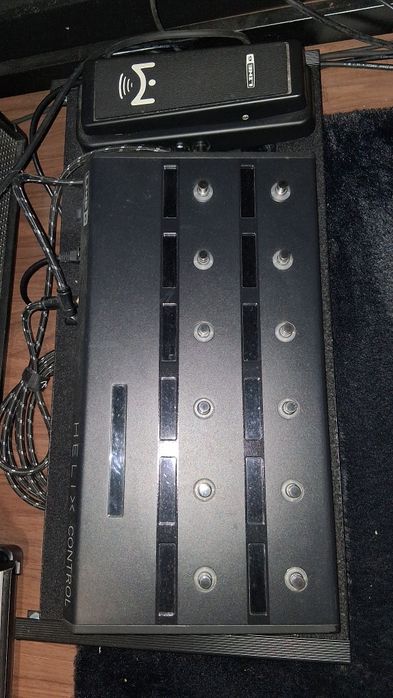 Line 6 Helix Rack + Helix Control + Pedal