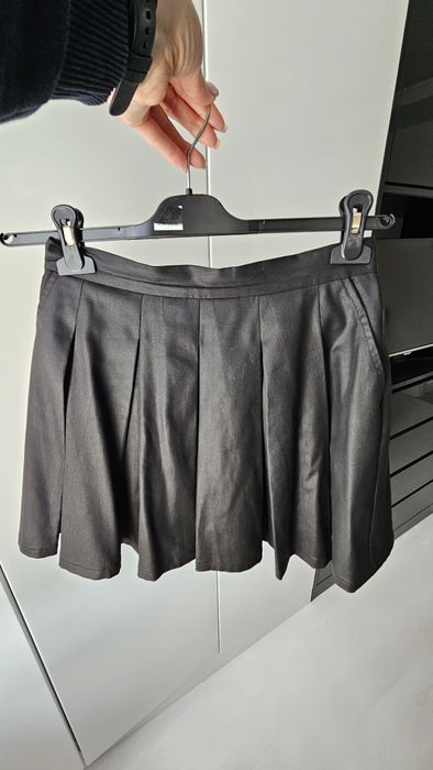 Spódnica czarna plisowana