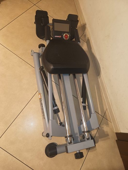 Wioślarz hydrauliczny Hattrick