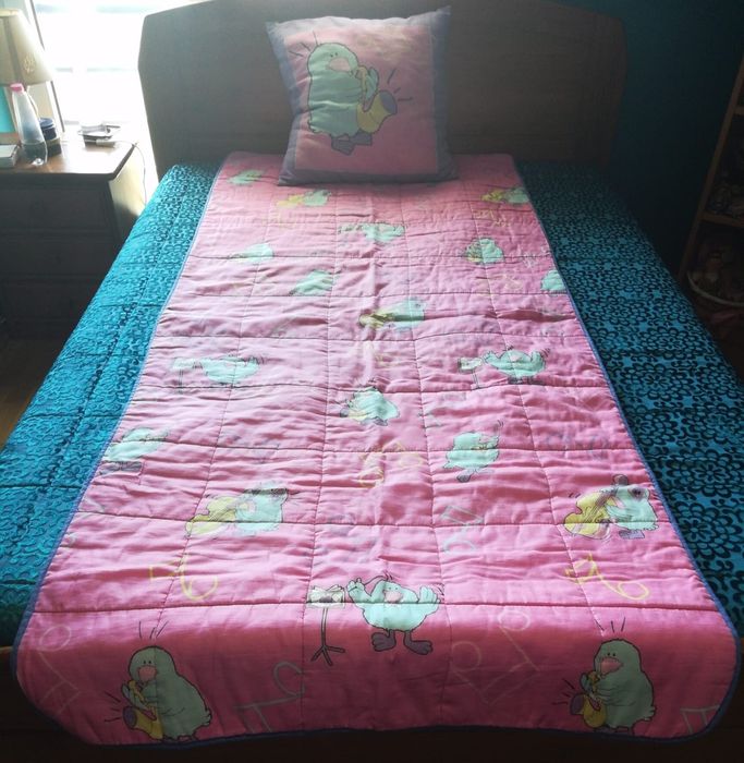 Colcha coberta cama solteiro c/ uma fronha almofada decoração juvenil