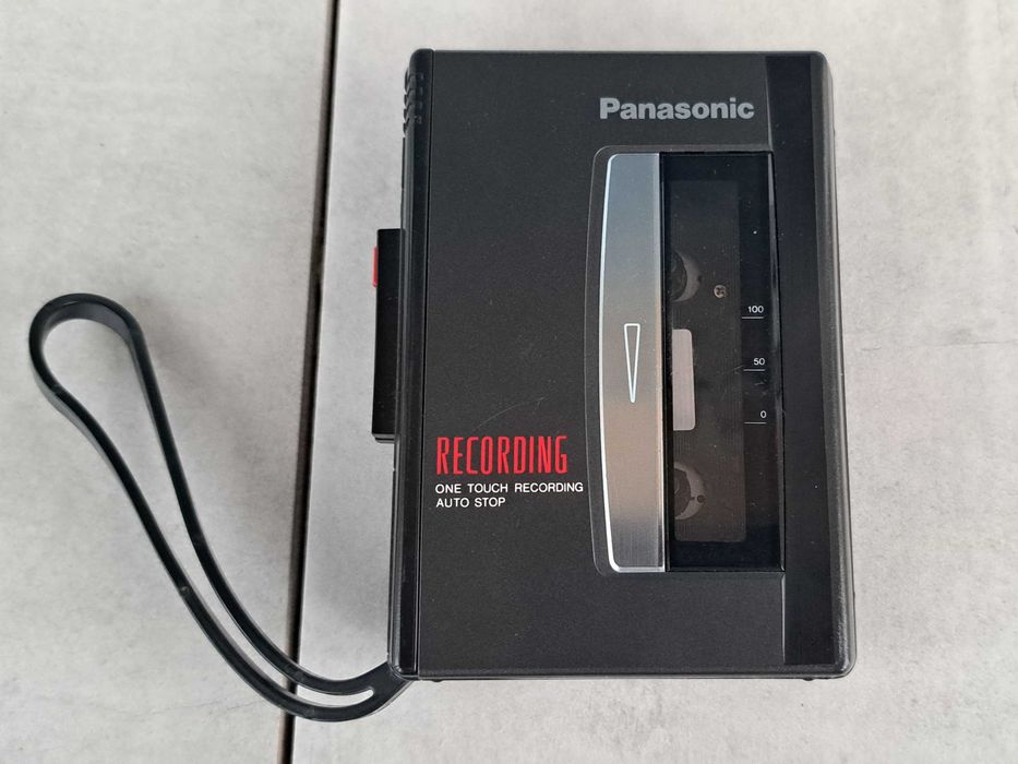 Panasonic rq l 305 касетний диктофон.