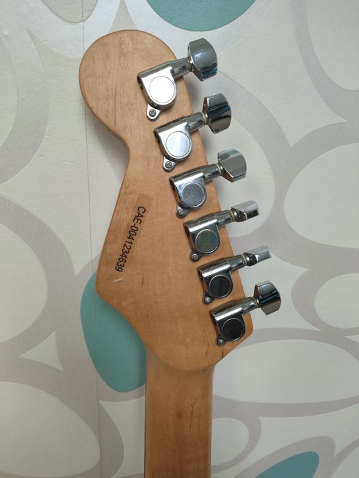 Електрогітара Squier by Fender Stratocaster