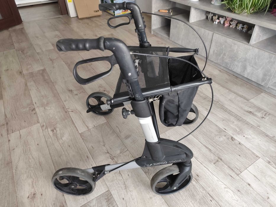 Ролатор- ходунки для дорослих